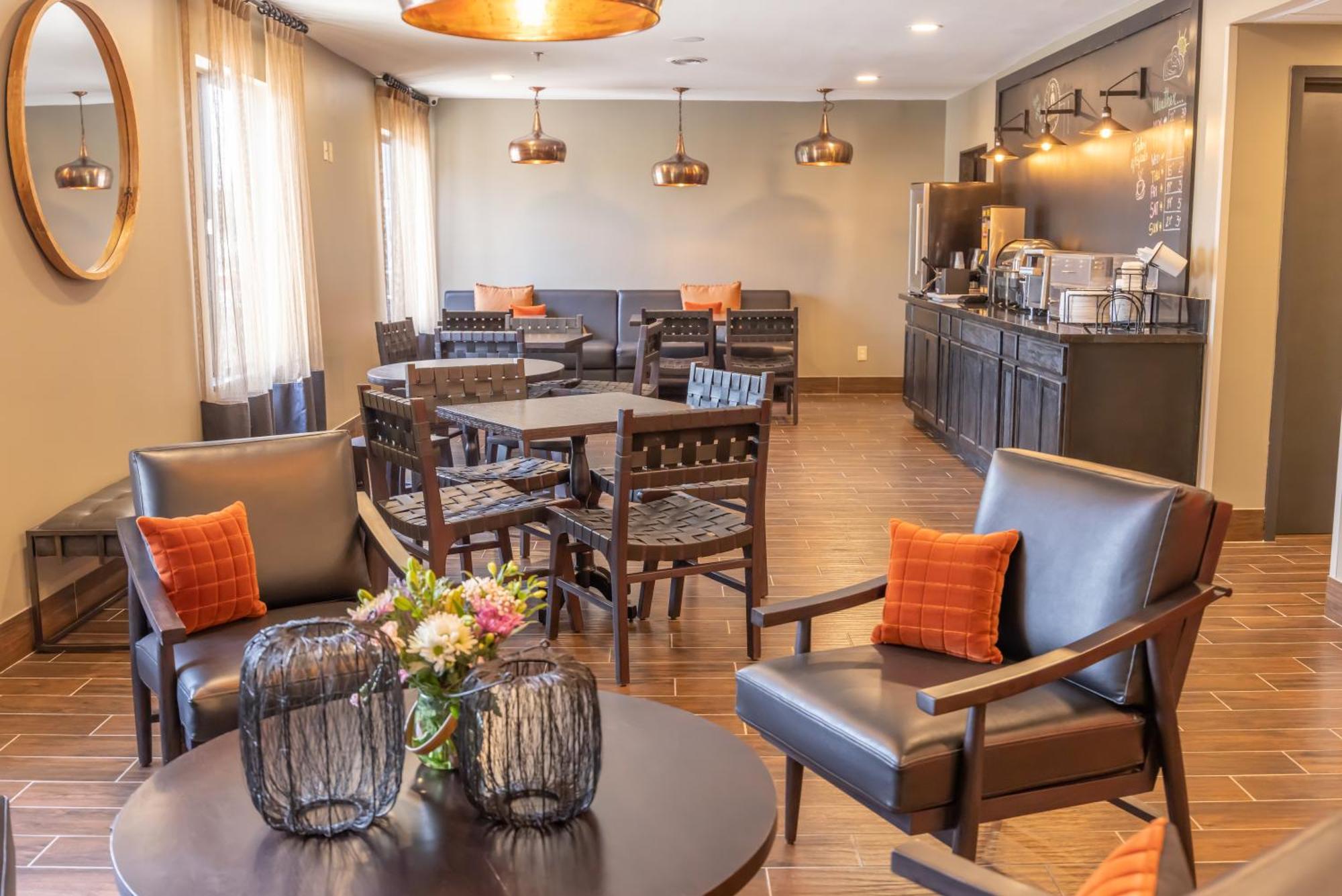 Distill-inn 3*