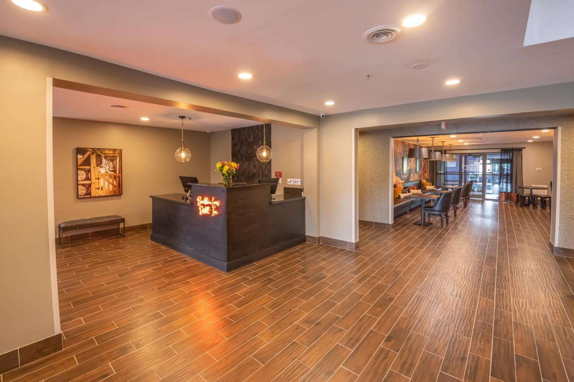 Distill-inn Hotel 3*
